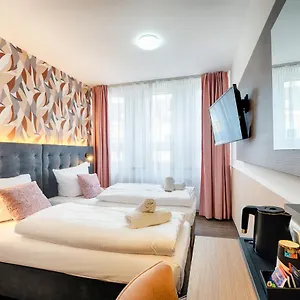 3* Hotel Home Hotel