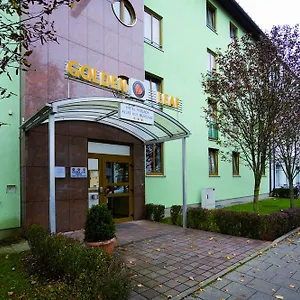 Perlach Allee By Blattl 3*, München Tyskland